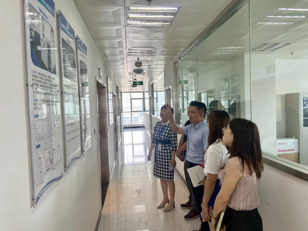 C:\Users\zhaobingbing\Desktop\微信推文\国测资讯丨成都市锦江区新经济和科技局副局长张其川一行莅临公司调研指导\3.jpg